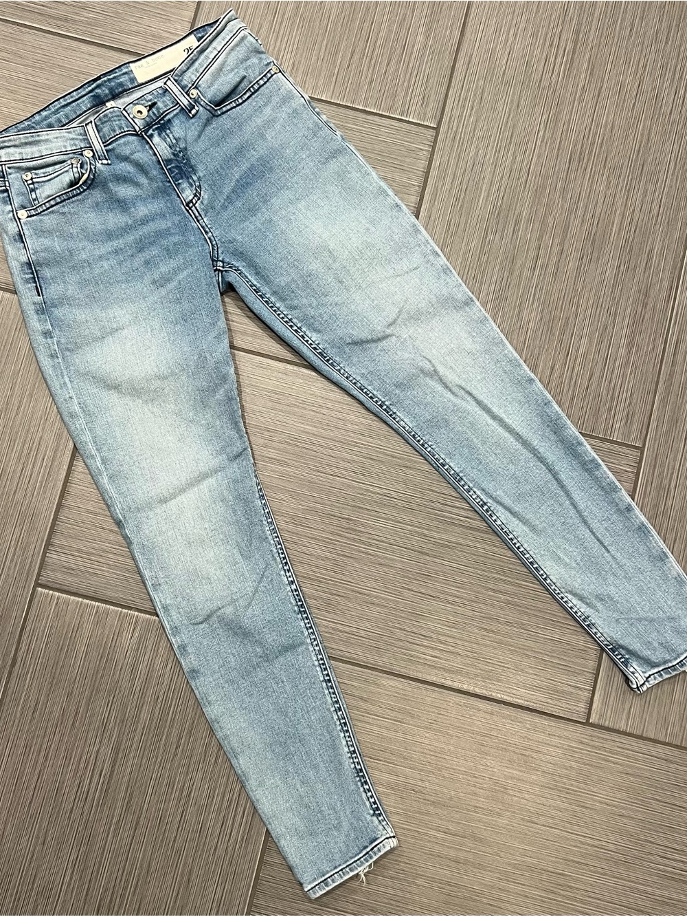 RAG & BONE Cate Mid-Rise Skinny Jeans.